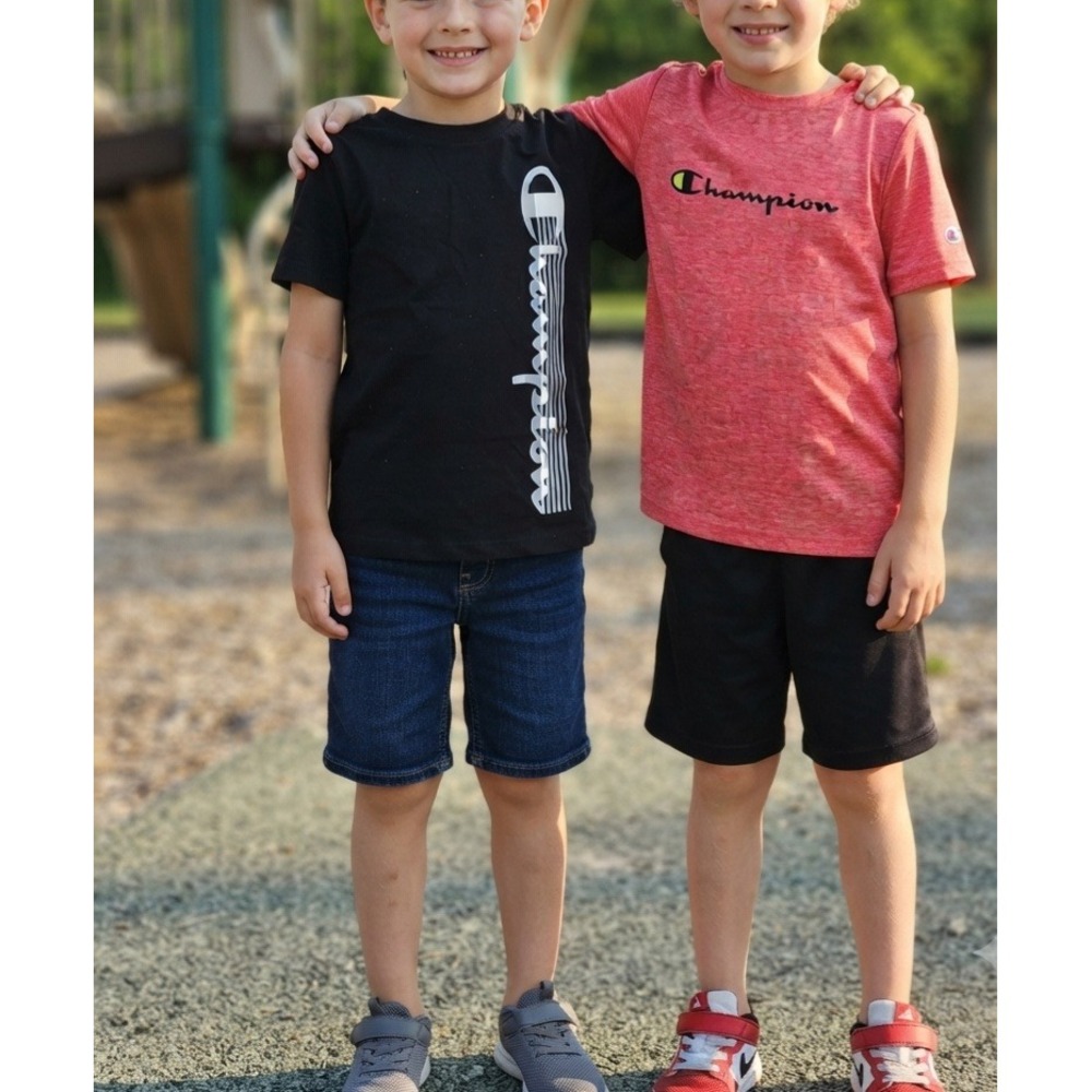 Champion Boys Graphic T-Shirt Bundle Black Red Heather Short Sleeve Size 10/12